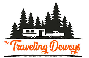 The Traveling Deweys Logo